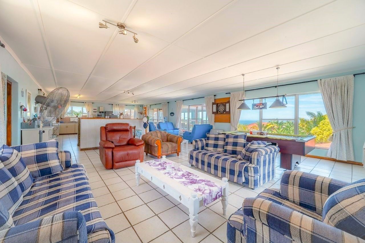 House for sale in Wavecrest, Jeffreys Bay, 384 m²