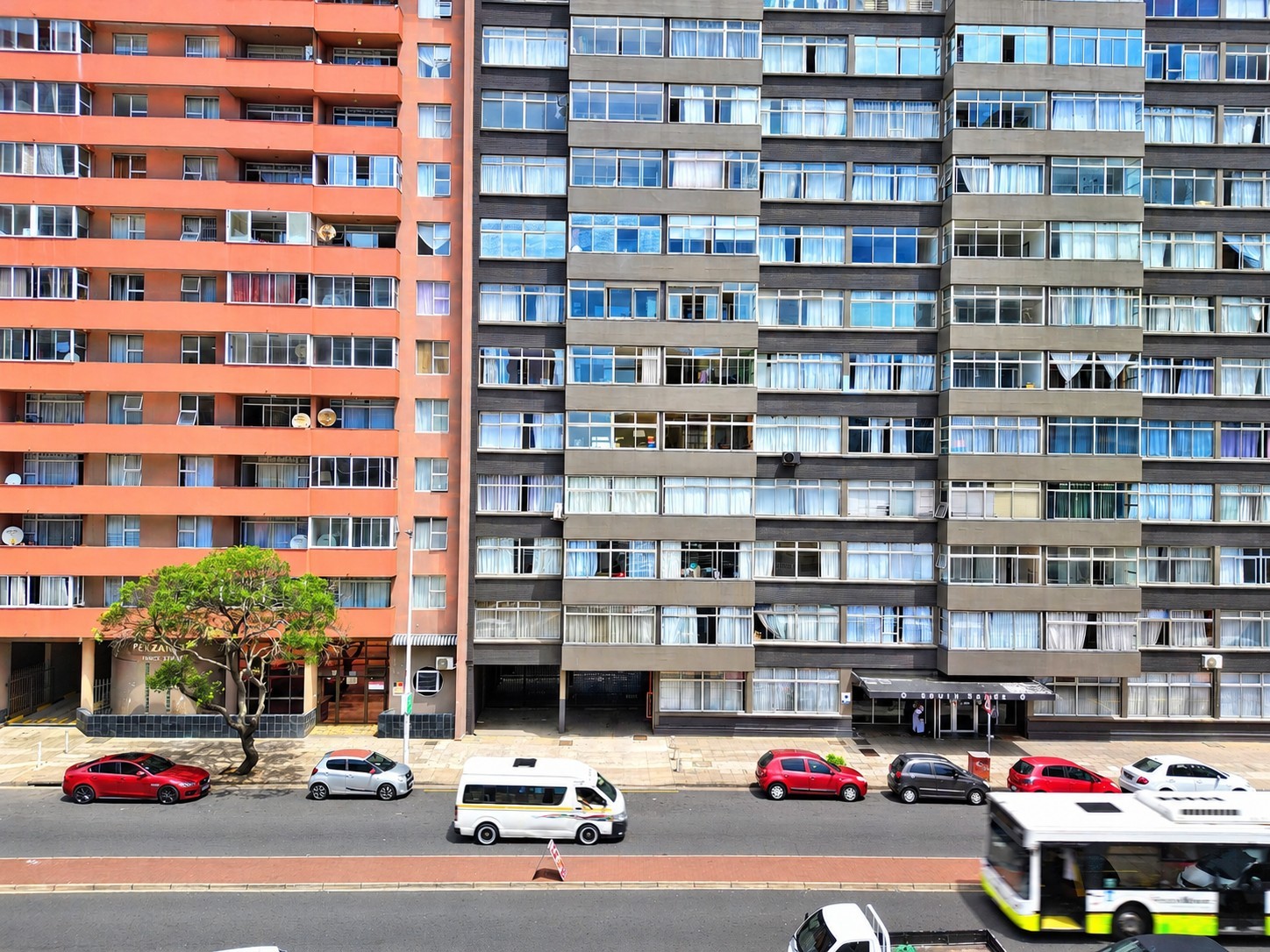 Apartment for sale in South Beach, Durban, KwaZulu Natal, 87 m²