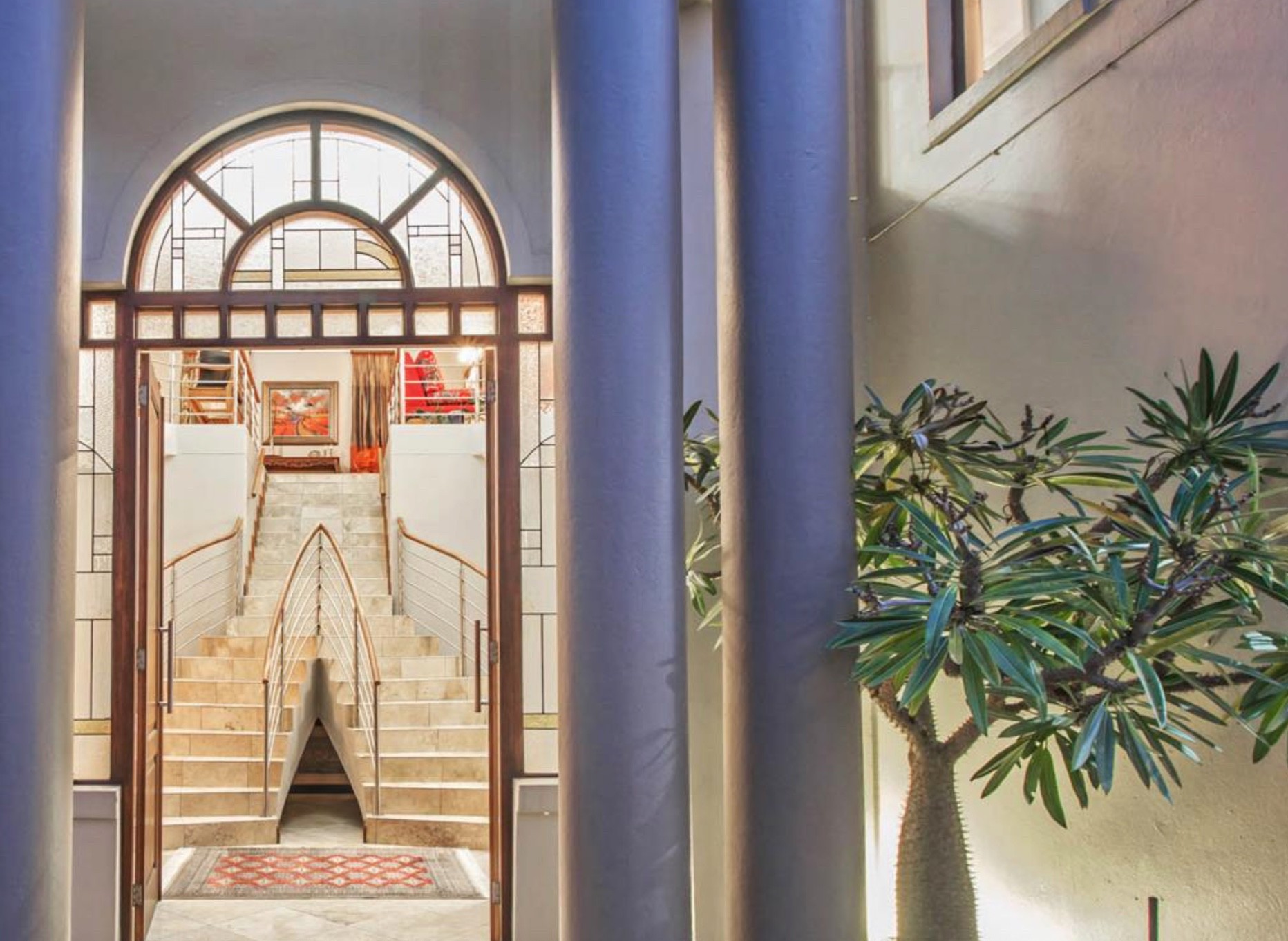 House for sale in Waterkloof Ridge, Pretoria, 800 m²
