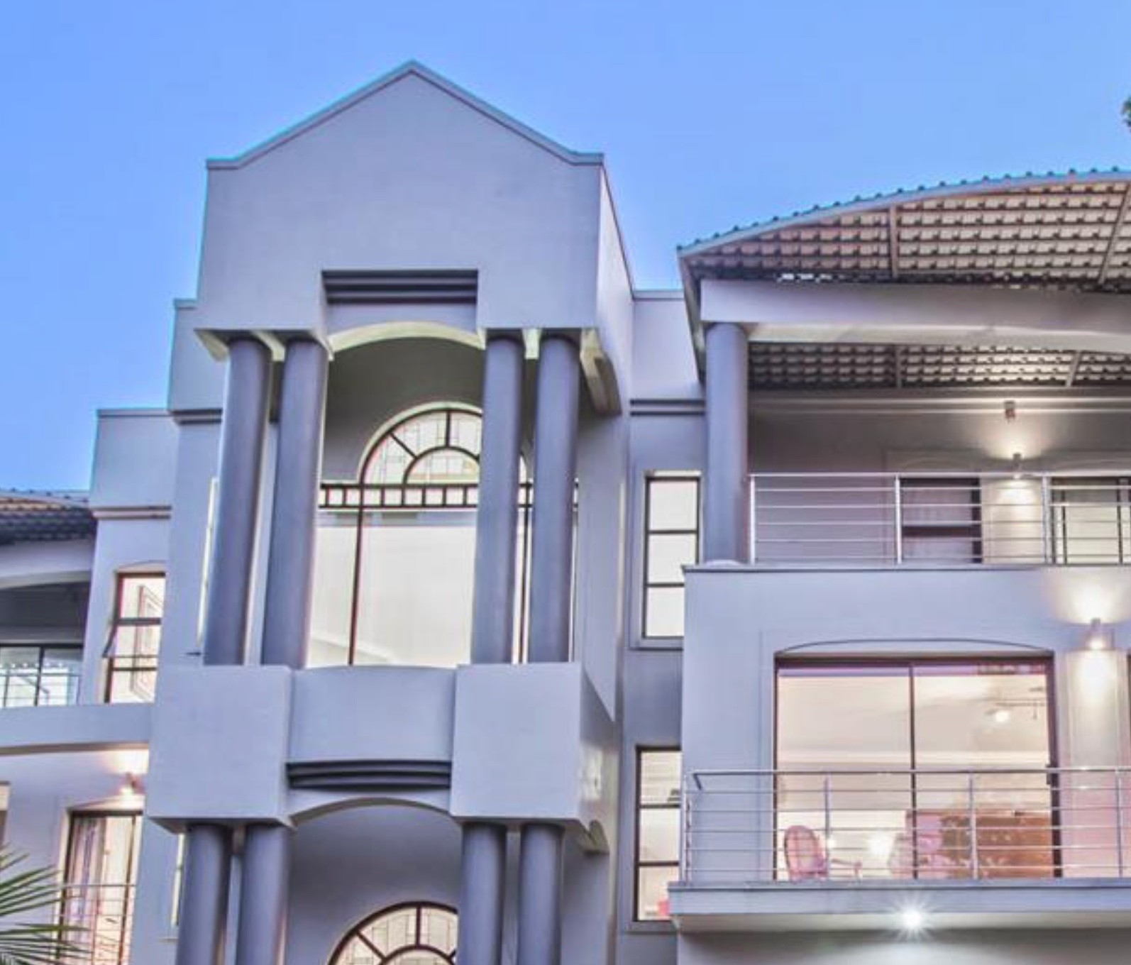 House for sale in Waterkloof Ridge, Pretoria, 800 m²