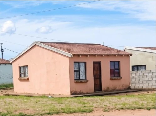 House for sale in Kwadwesi, Port Elizabeth, 45 m²
