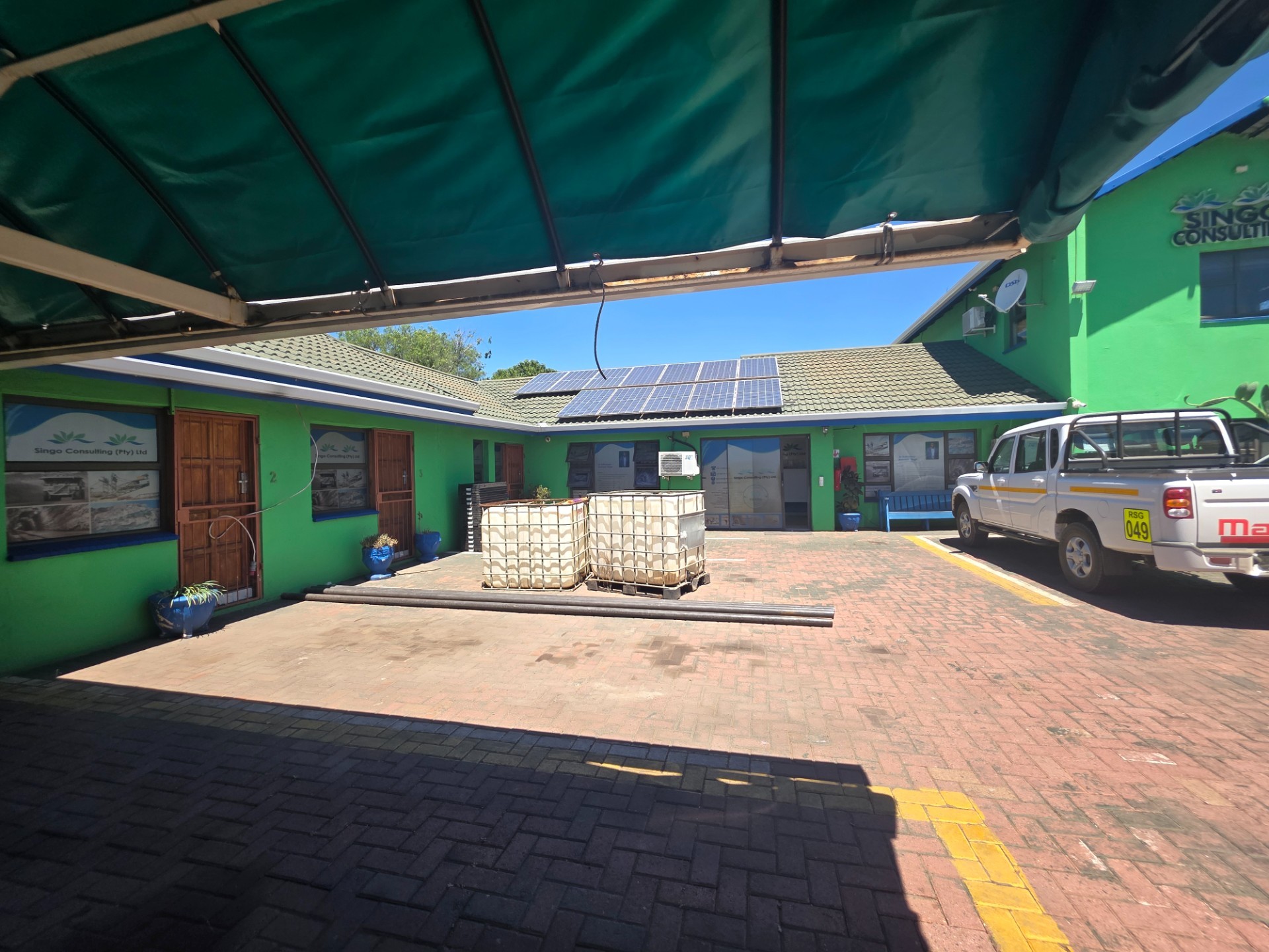 Office for sale in Tasbet Park, Witbank, 1000 m²