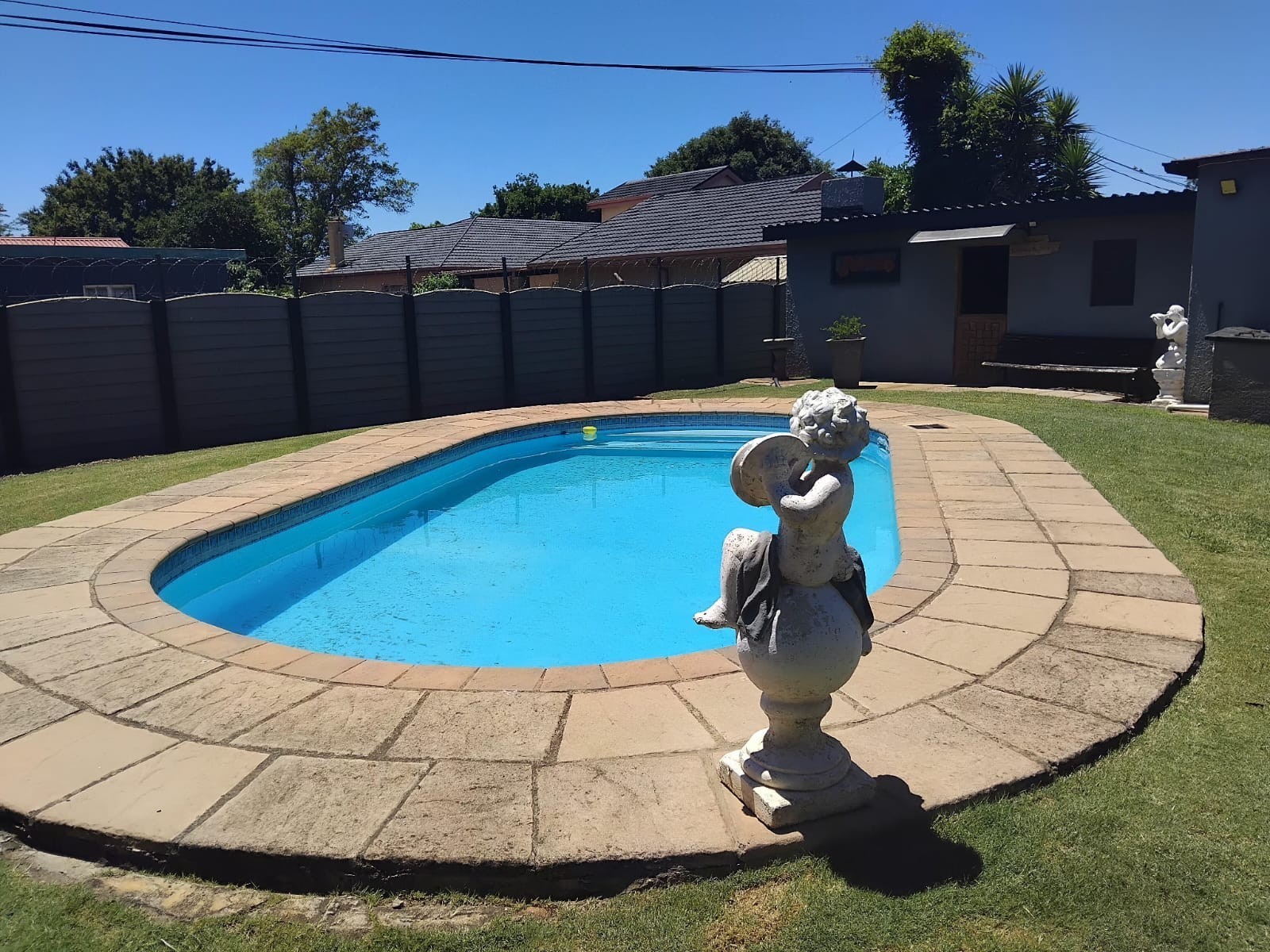 House for sale in Pretoriusrus, Carletonville