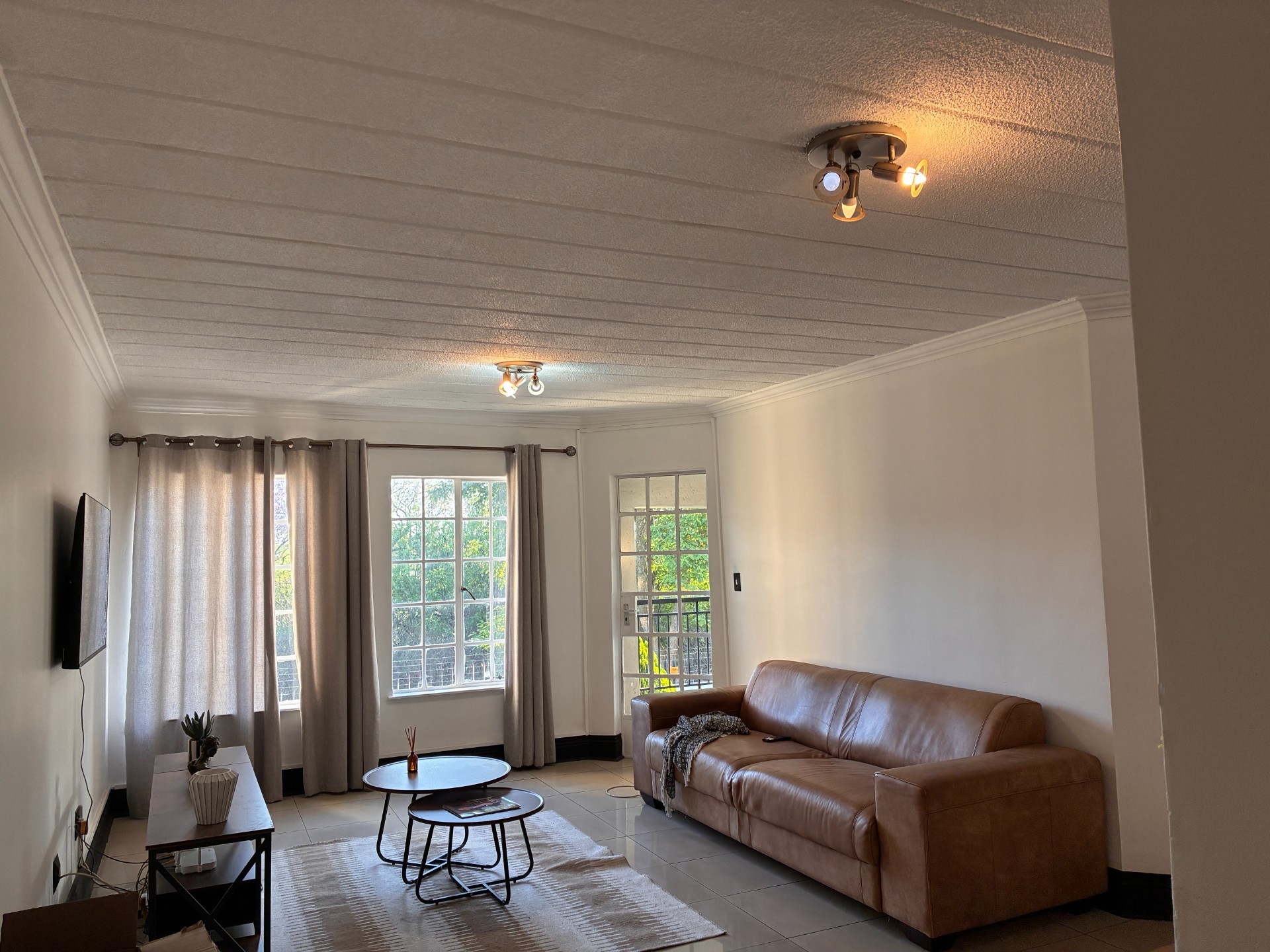 Apartment for rent in Morningside, Sandton, 110 m²