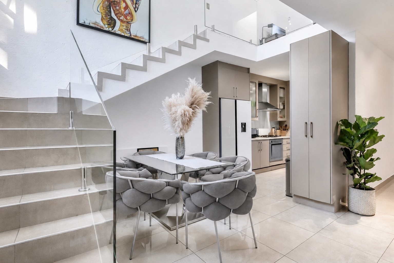 Cluster for sale in Benmore Gardens, Sandton, 179 m²
