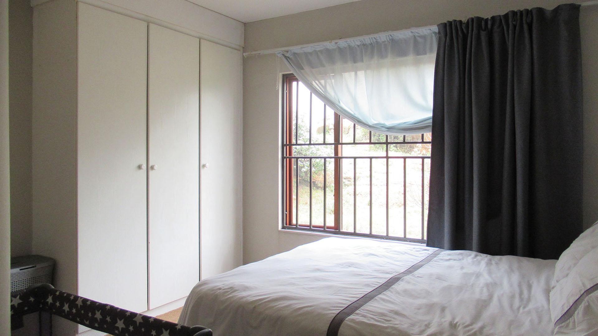 Apartment for sale in Winchester Hills, Johannesburg, 88 m²