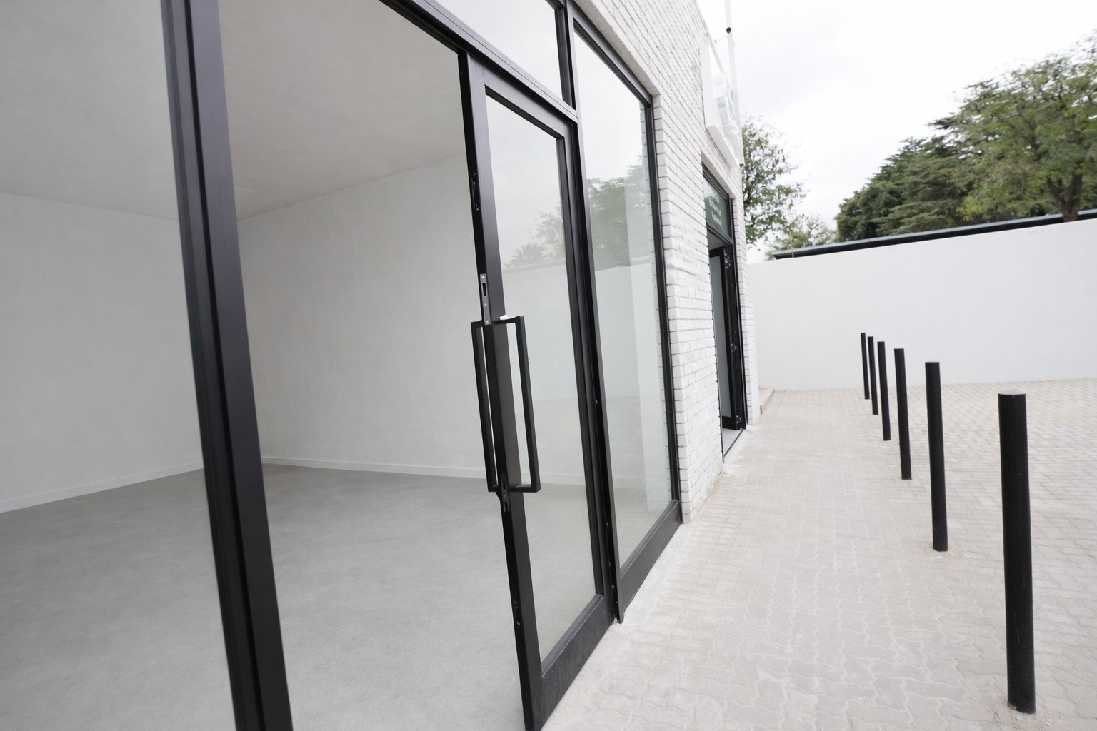 Commercial Property for rent in Wendywood, Sandton, 118 m²
