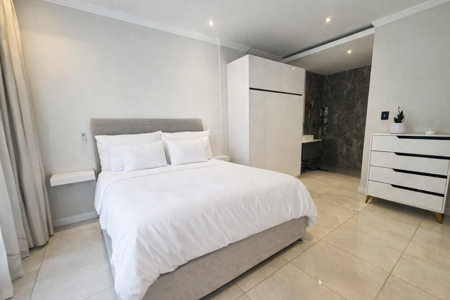 Apartment for rent in Houghton Estate, Johannesburg, 60 m²