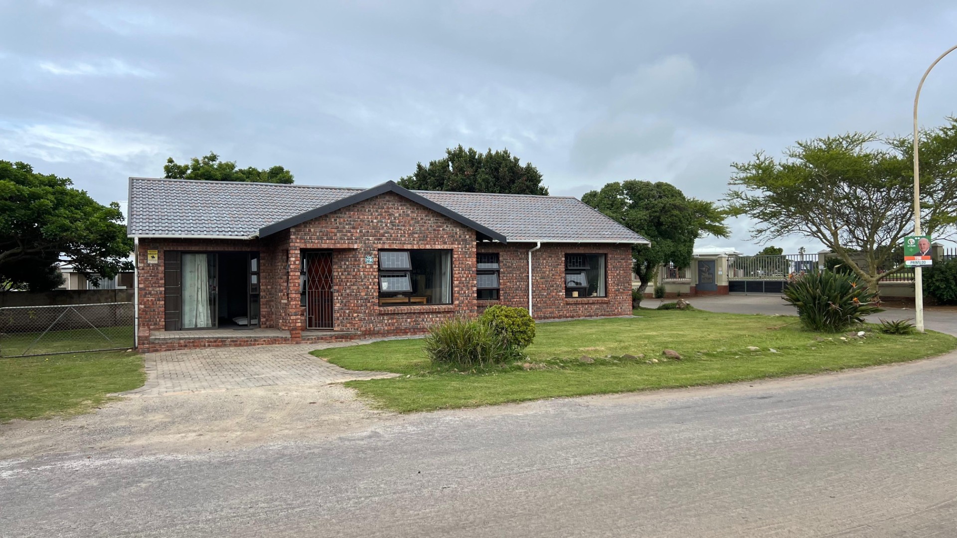 House for sale in Wavecrest, Jeffreys Bay, 732 m²