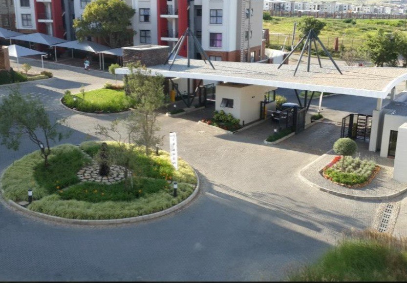 Apartment for sale in Fourways Gardens, Sandton, 94 m²