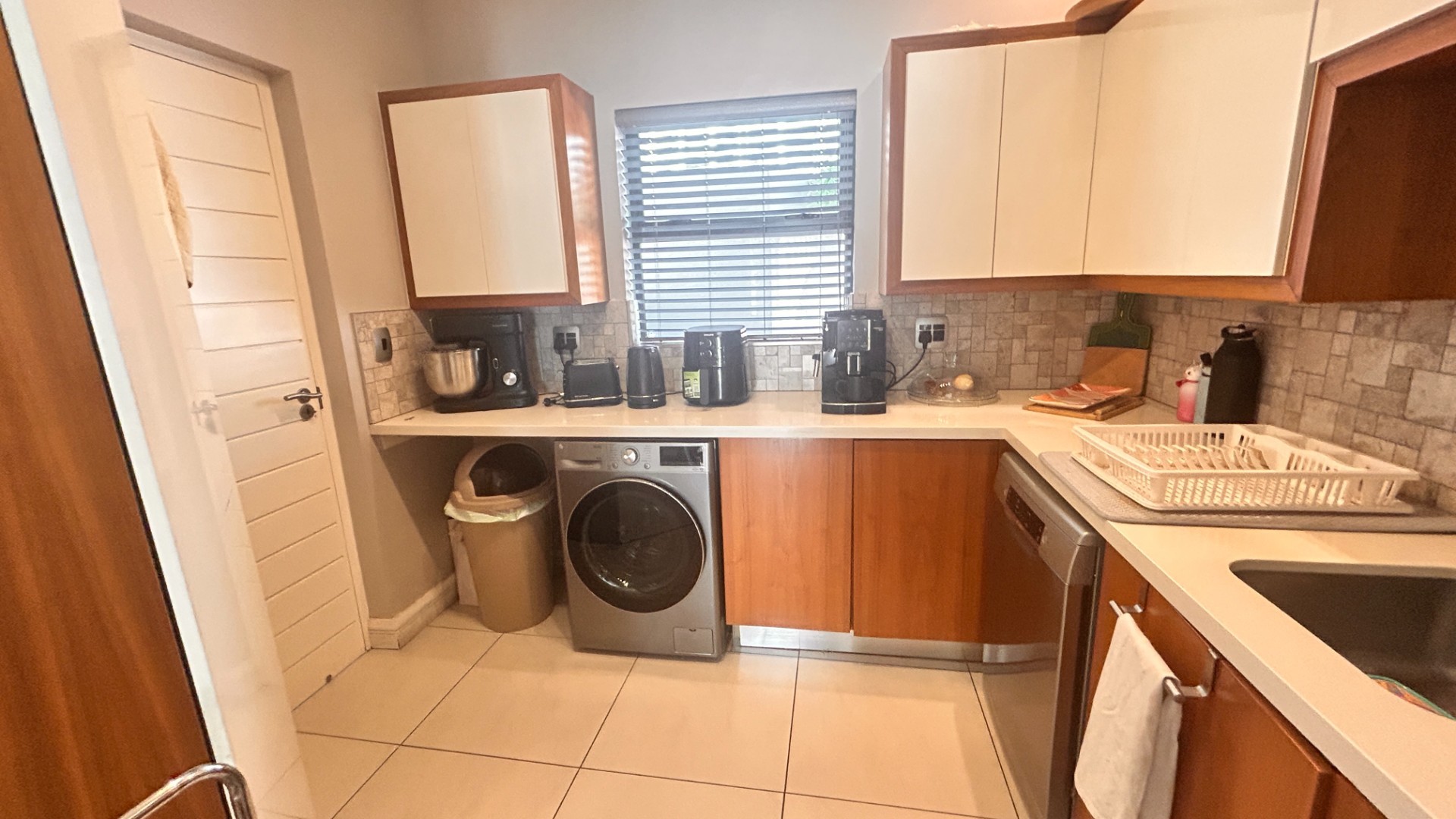 House for rent in Waterkloof, Pretoria, 361 m²
