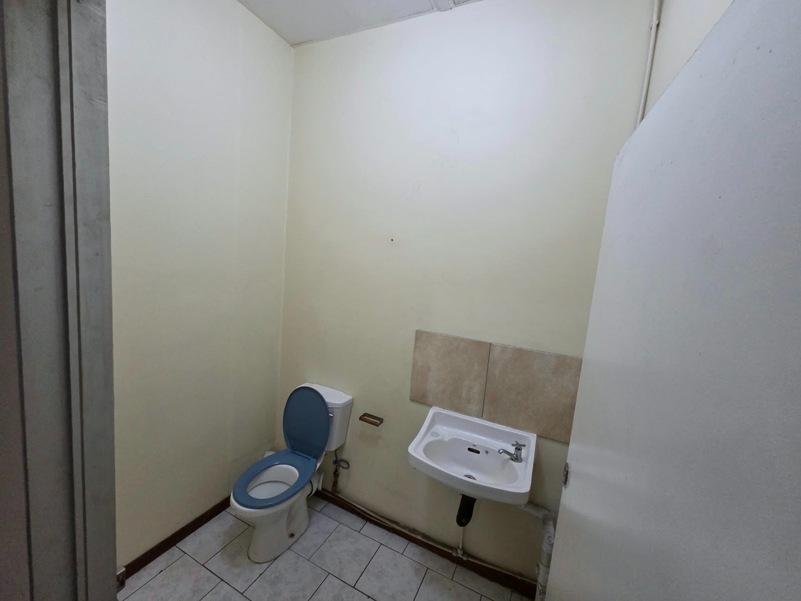 Office for rent in Middelburg Central, Middelburg, 120 m²