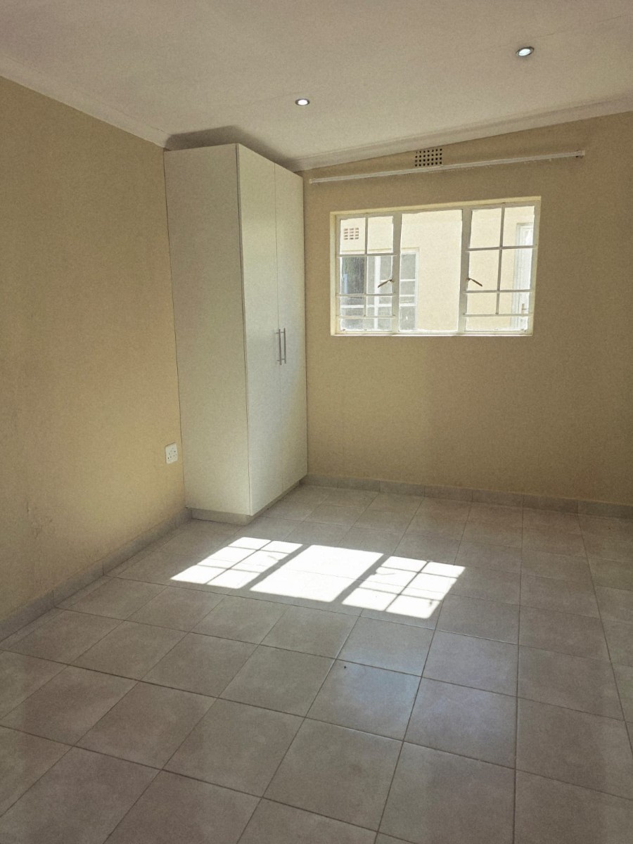 Cottage for rent in Observatory, Johannesburg