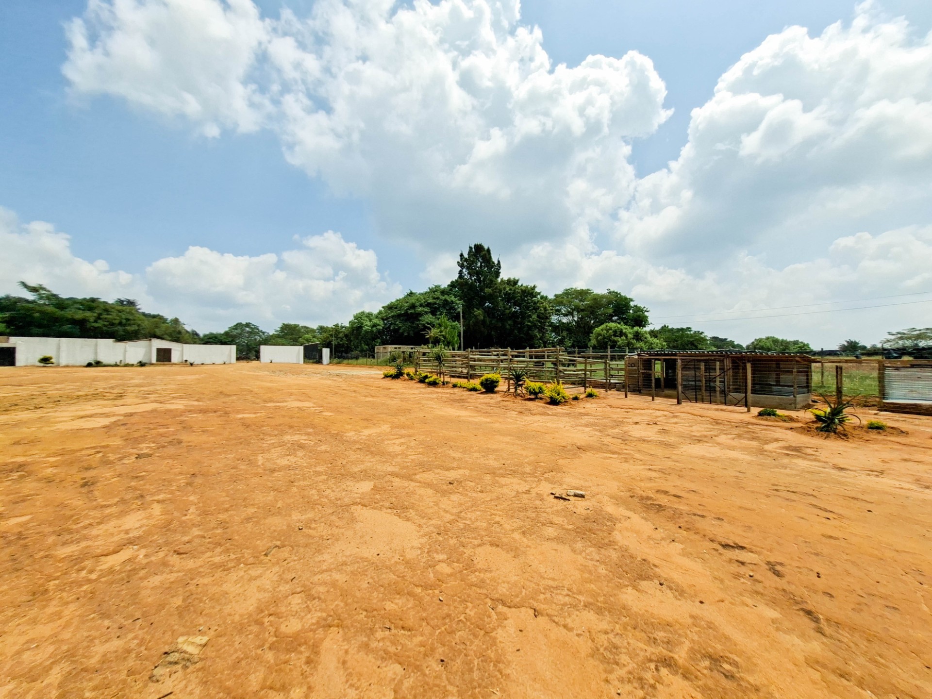 Small Holding for rent in Glen Austin AH, Midrand, 220 m²