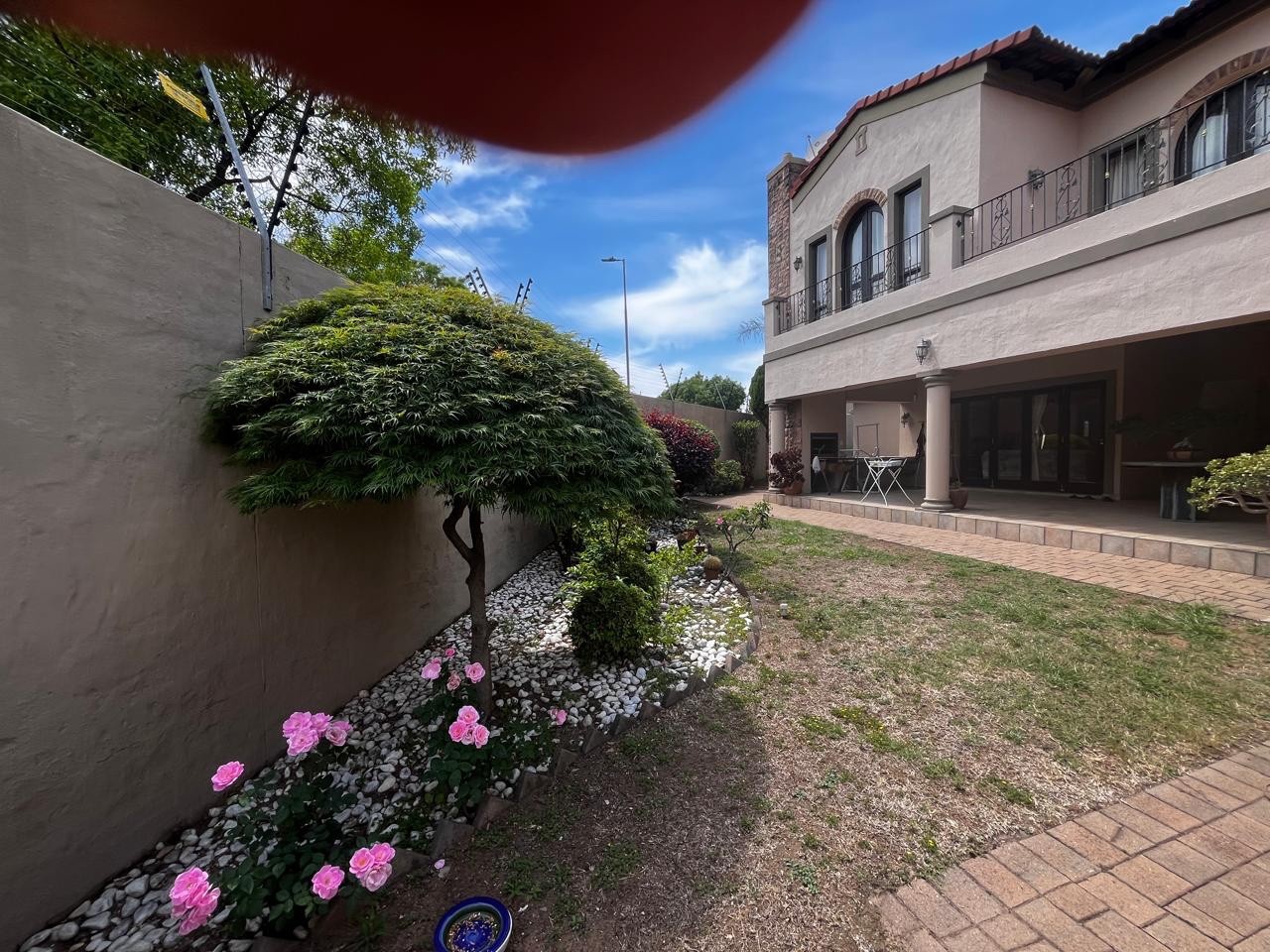 Townhouse for sale in Beverley, Sandton, 1096 m²