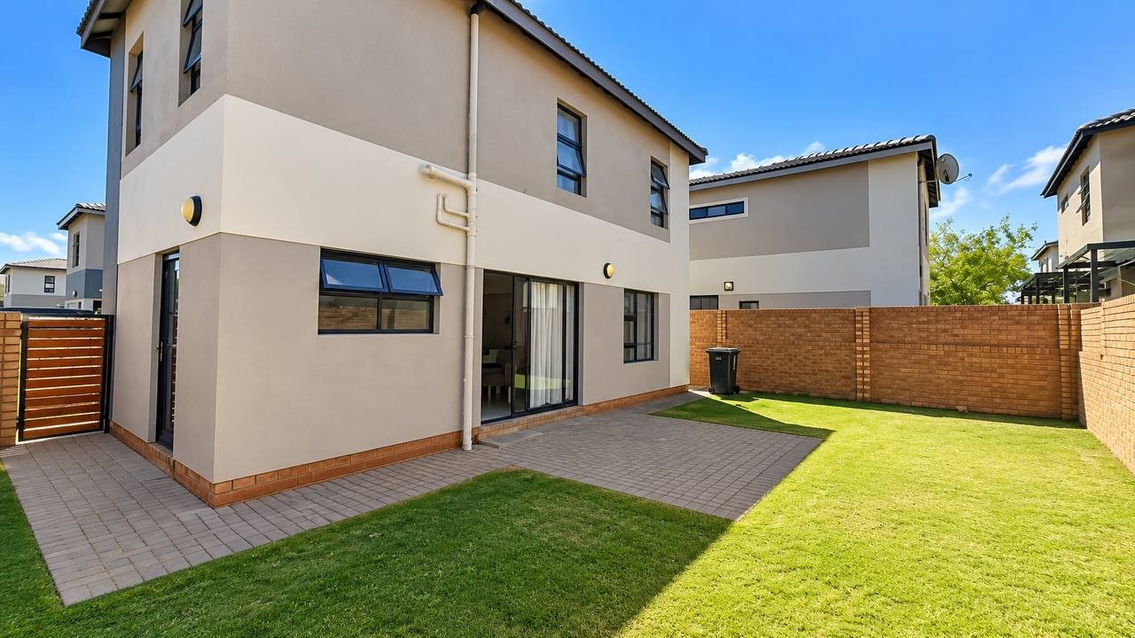 House for sale in Thatchfield Close, Thatchfield Estate, Centurion, 161 m²