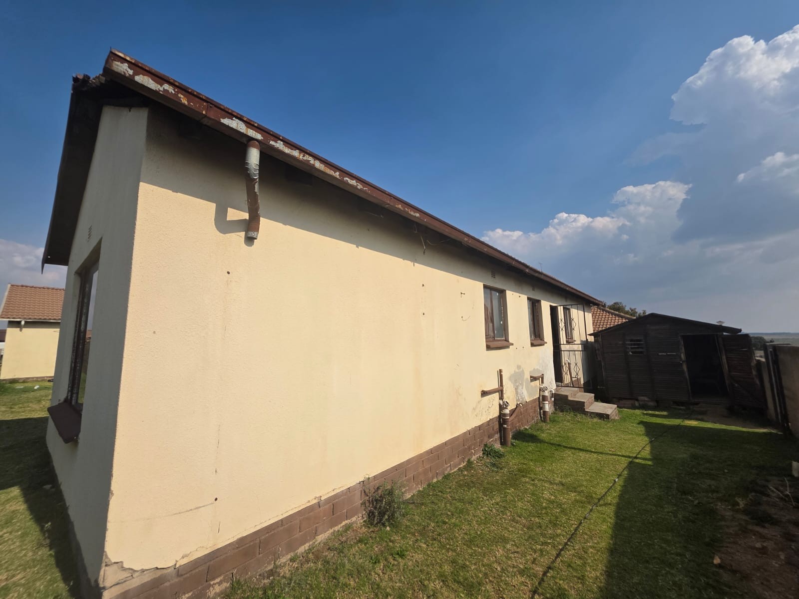 House for sale in Tasbet Park, Witbank, 380 m²