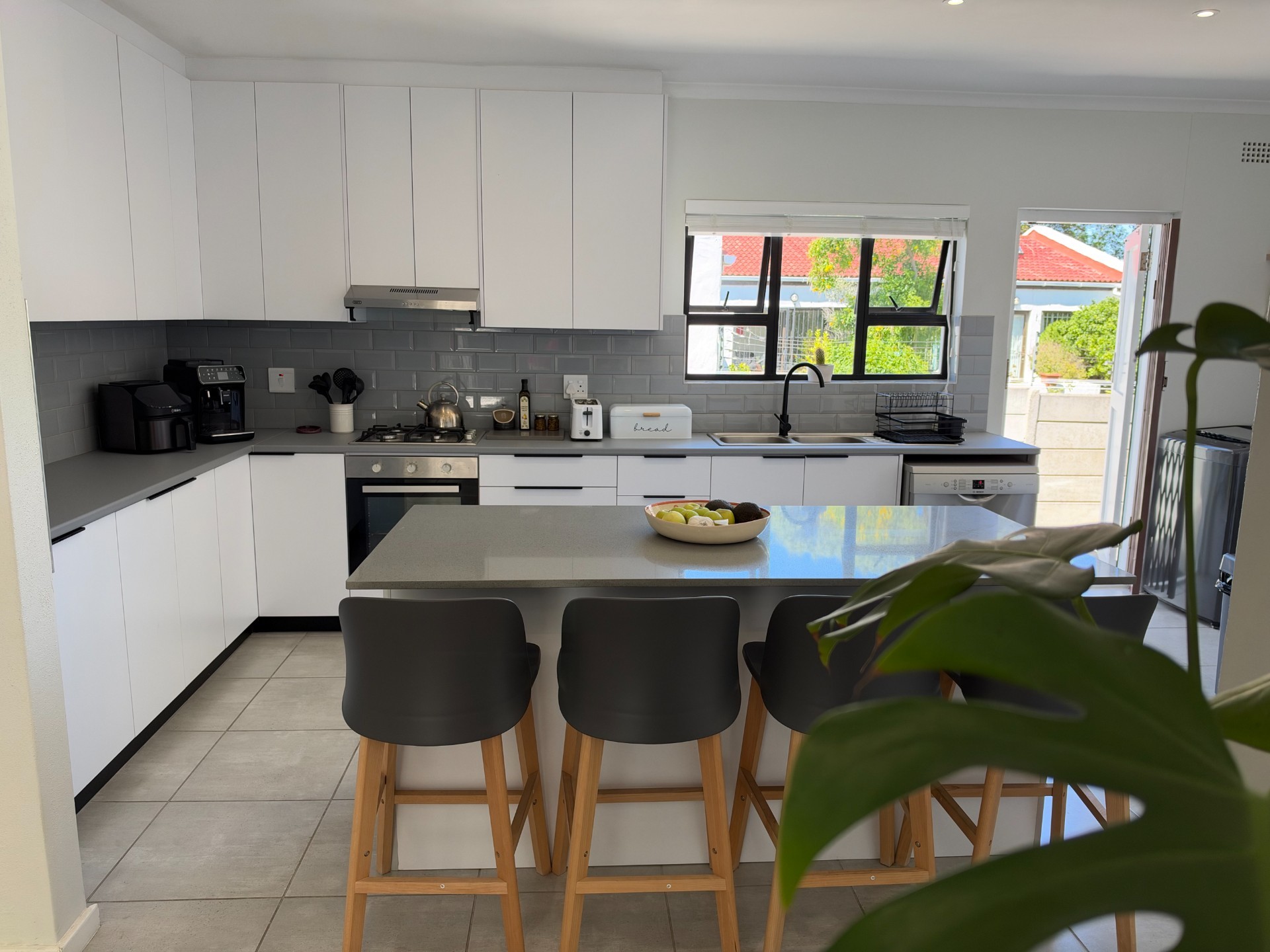 House for sale in Kenridge, Bellville, 244 m²