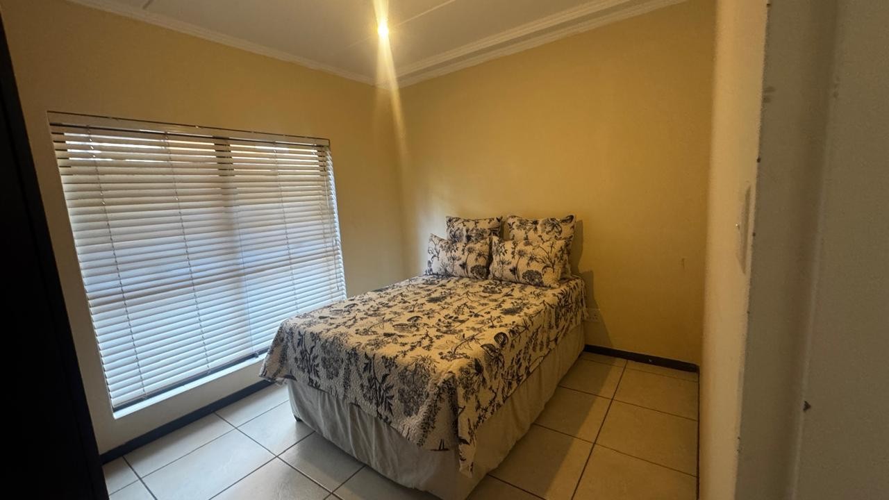 Apartment for sale in Fourways Gardens, Sandton, 94 m²