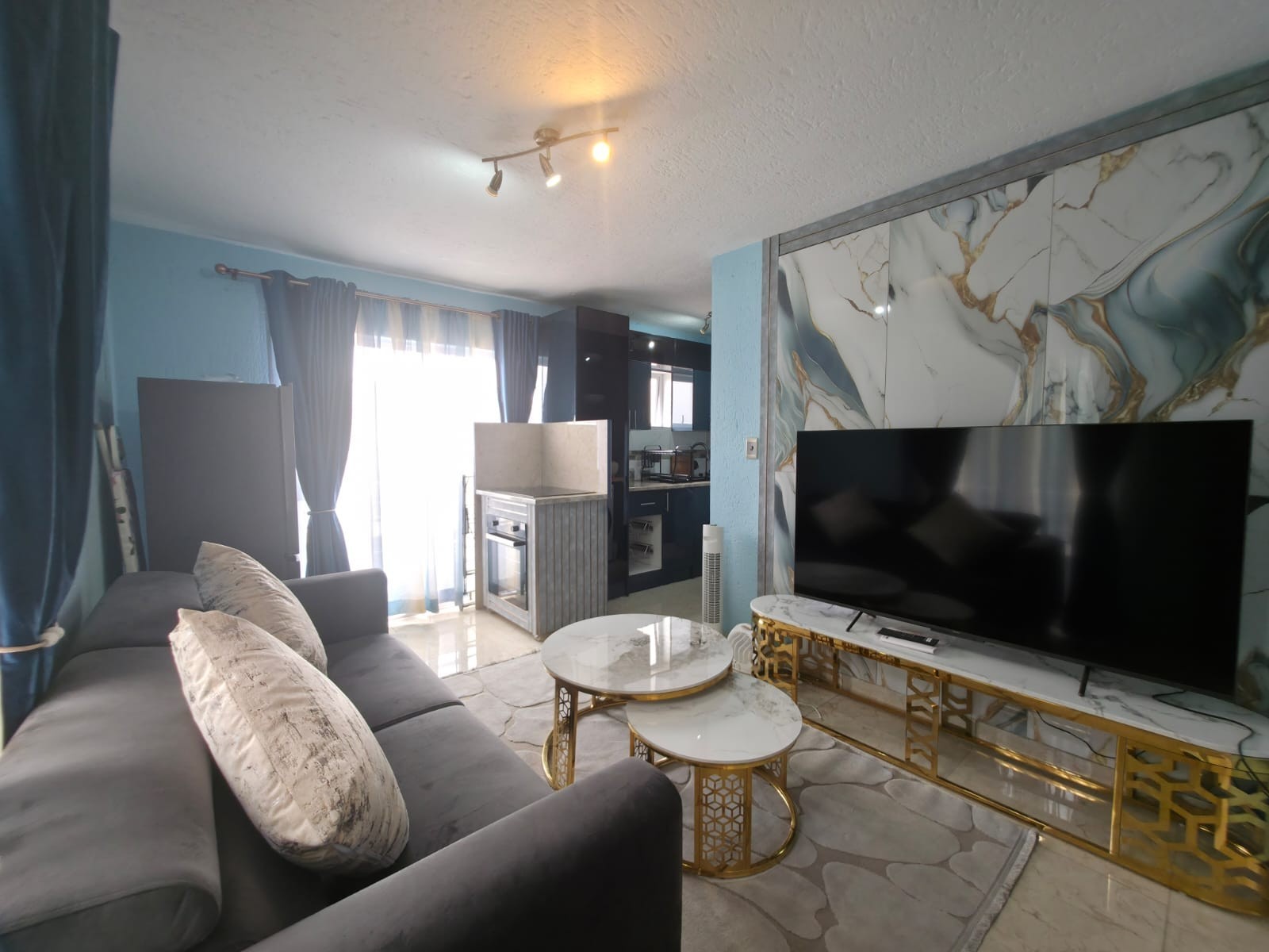 Apartment for rent in Sandown, Sandton, 32 m²
