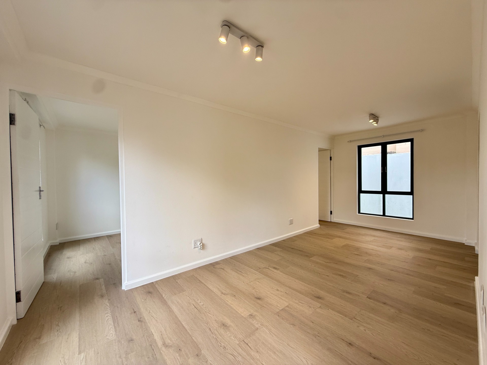 Apartment for rent in Diep River, Cape Town, 50 m²