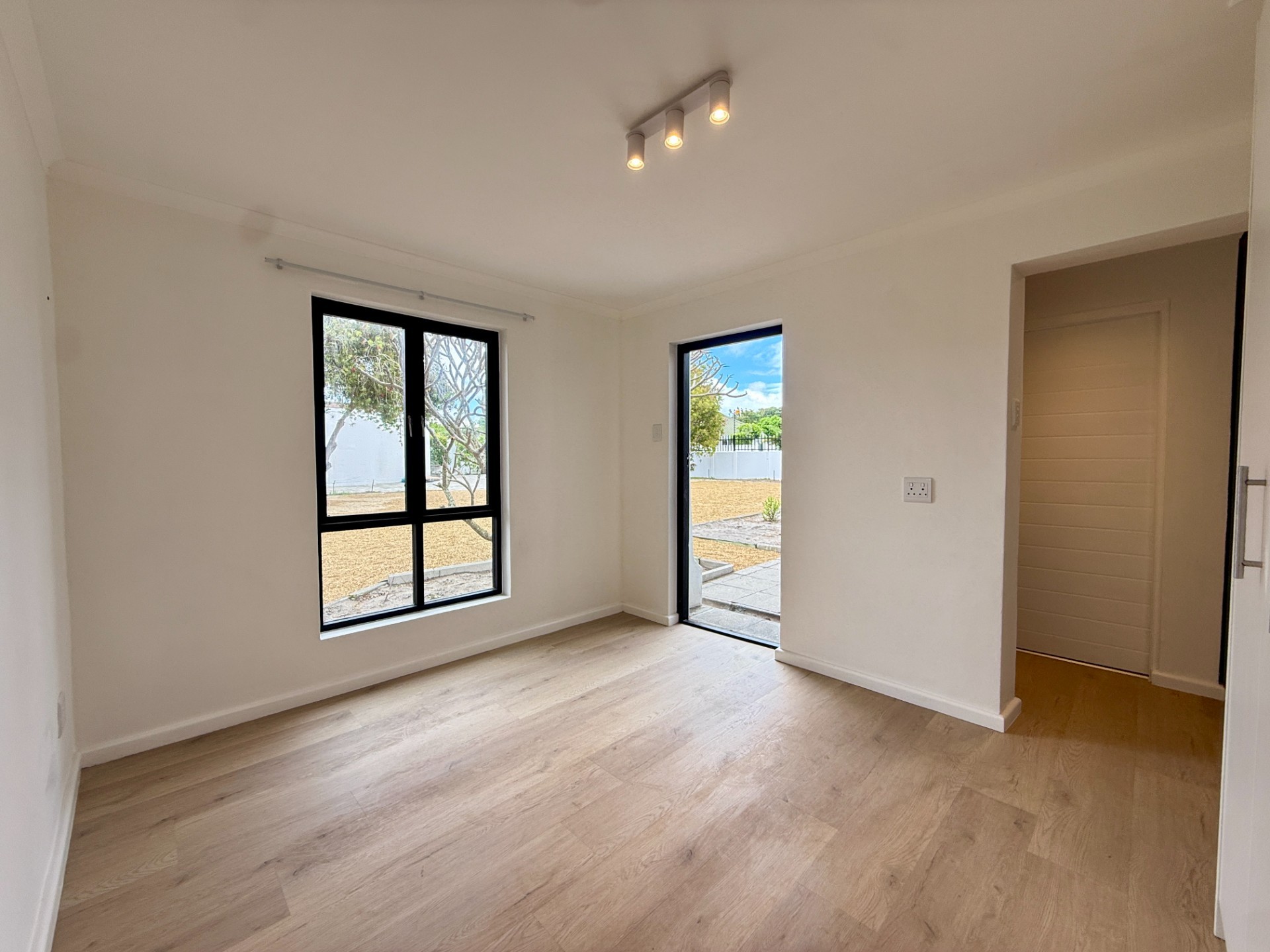 Studio Apartment for rent in Diep River, Cape Town, 20 m²