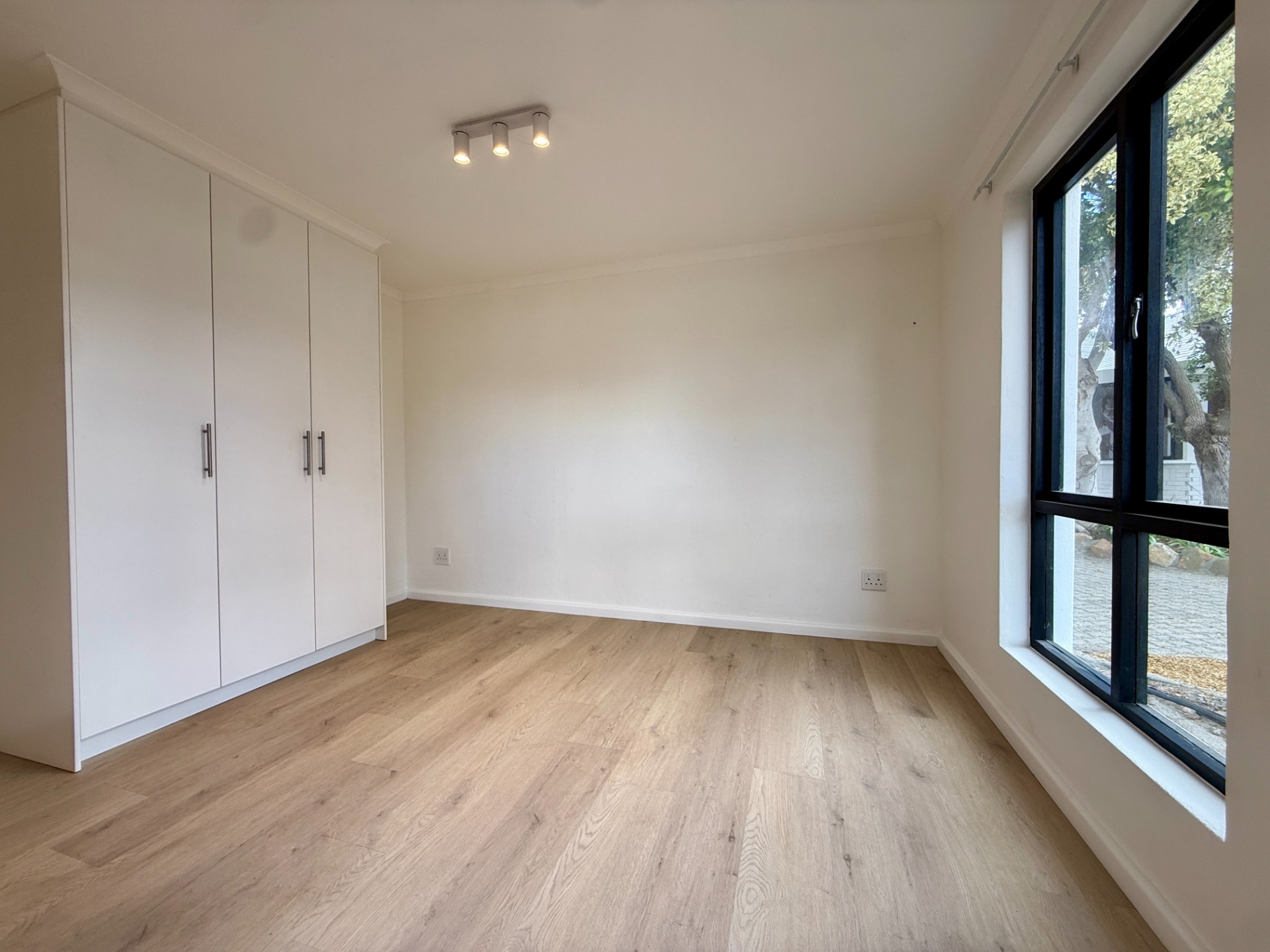 Studio Apartment for rent in Diep River, Cape Town, 20 m²