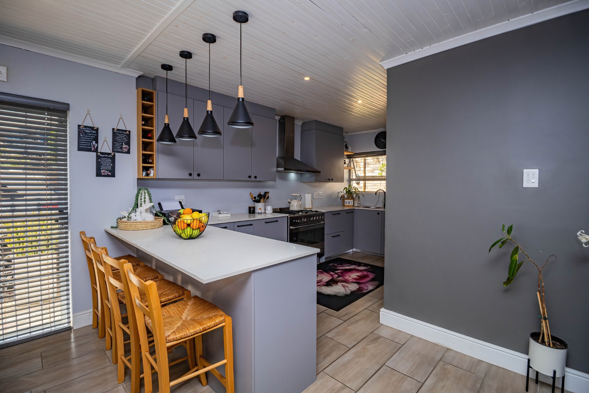 House for sale in Cloetesville, Stellenbosch, 228 m²