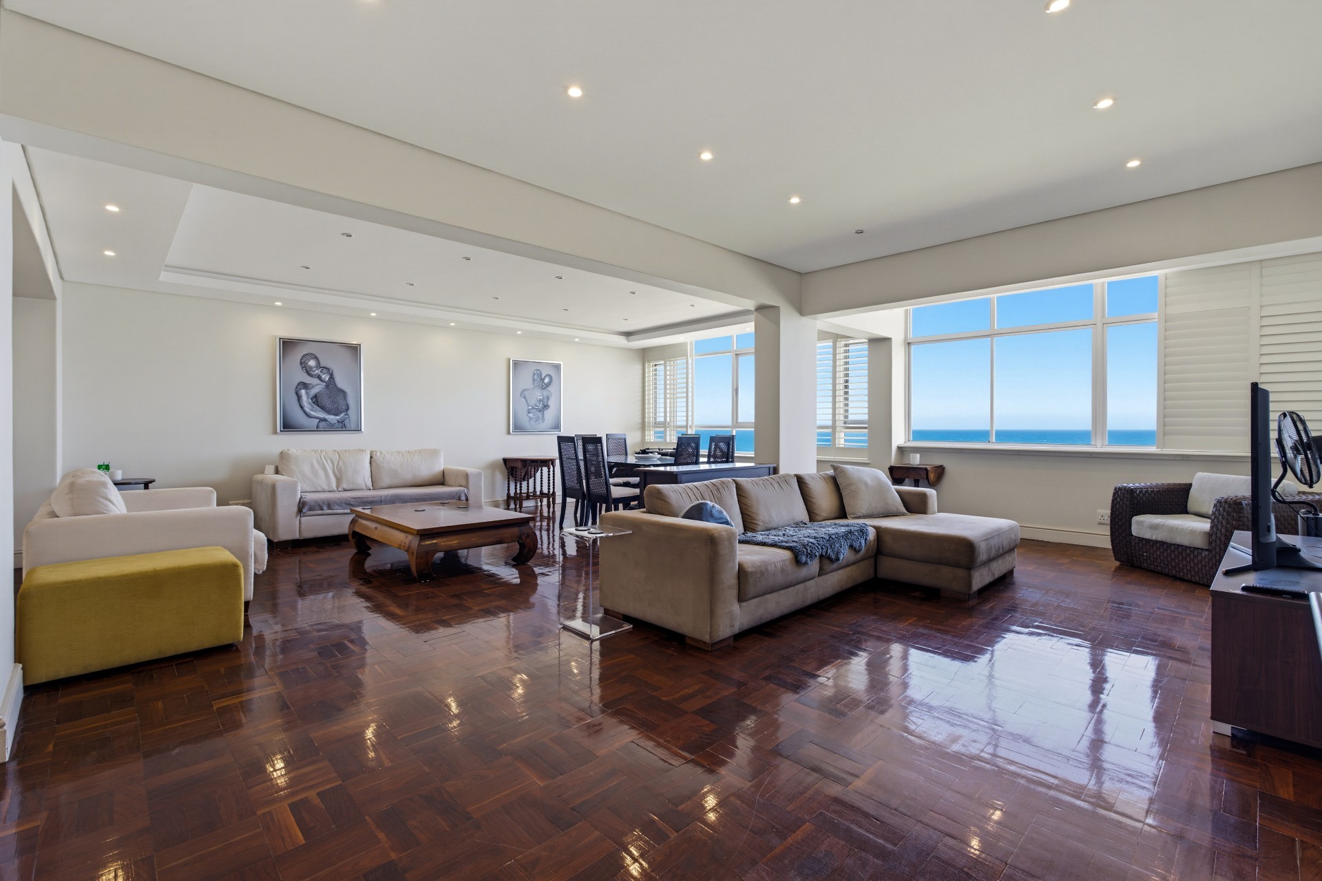 Apartment for rent in Sea Point, Cape Town, 200 m²