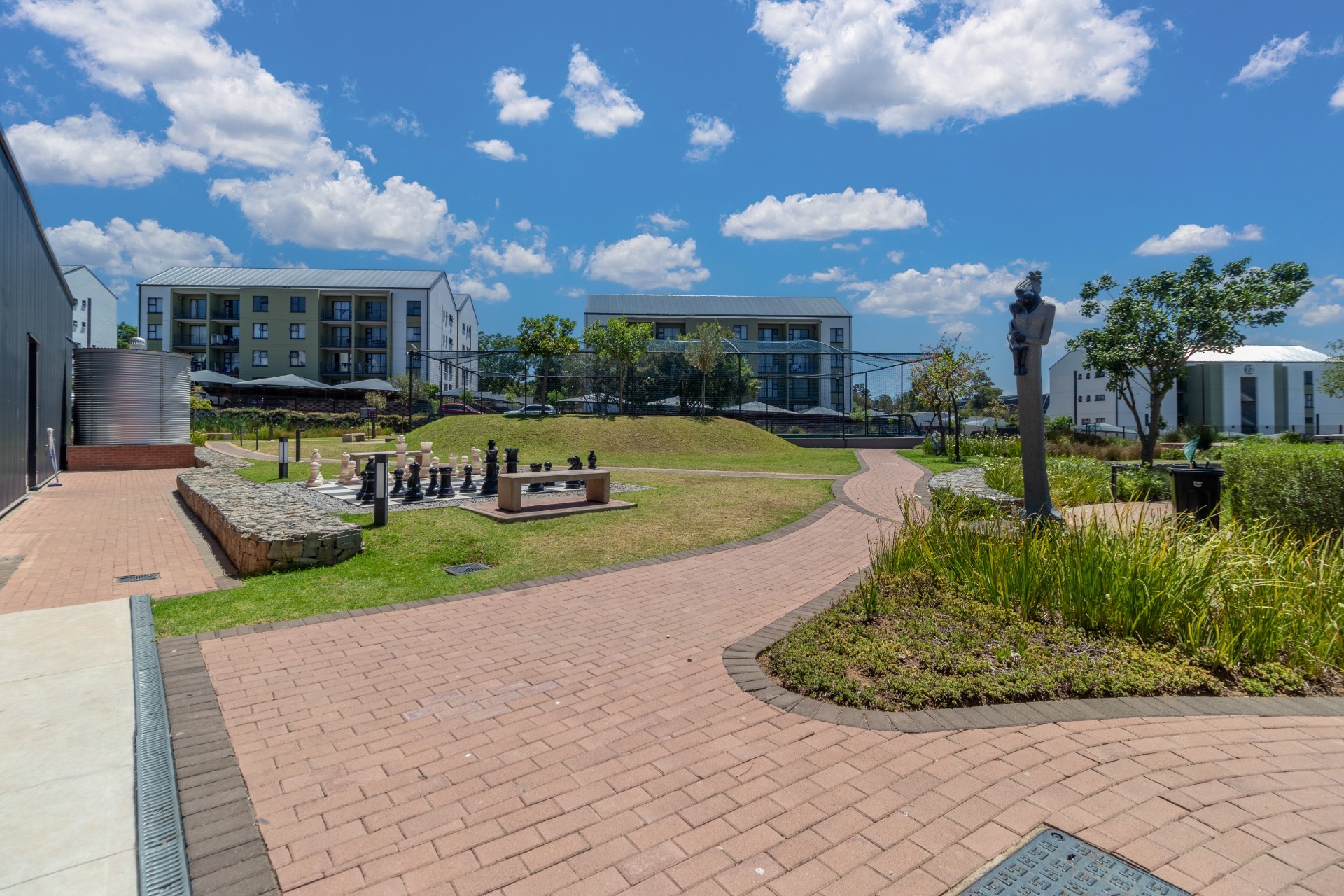 Townhouse for sale in Linbro Park, Sandton, 887, Greenlee, 22 Beacon Avenue, Linbro Park, Sandton, Gauteng, 39 m²