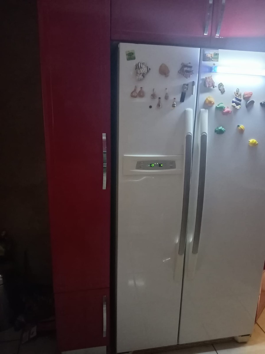 House for sale in Orange Farm, Evaton, 240 mΒ²