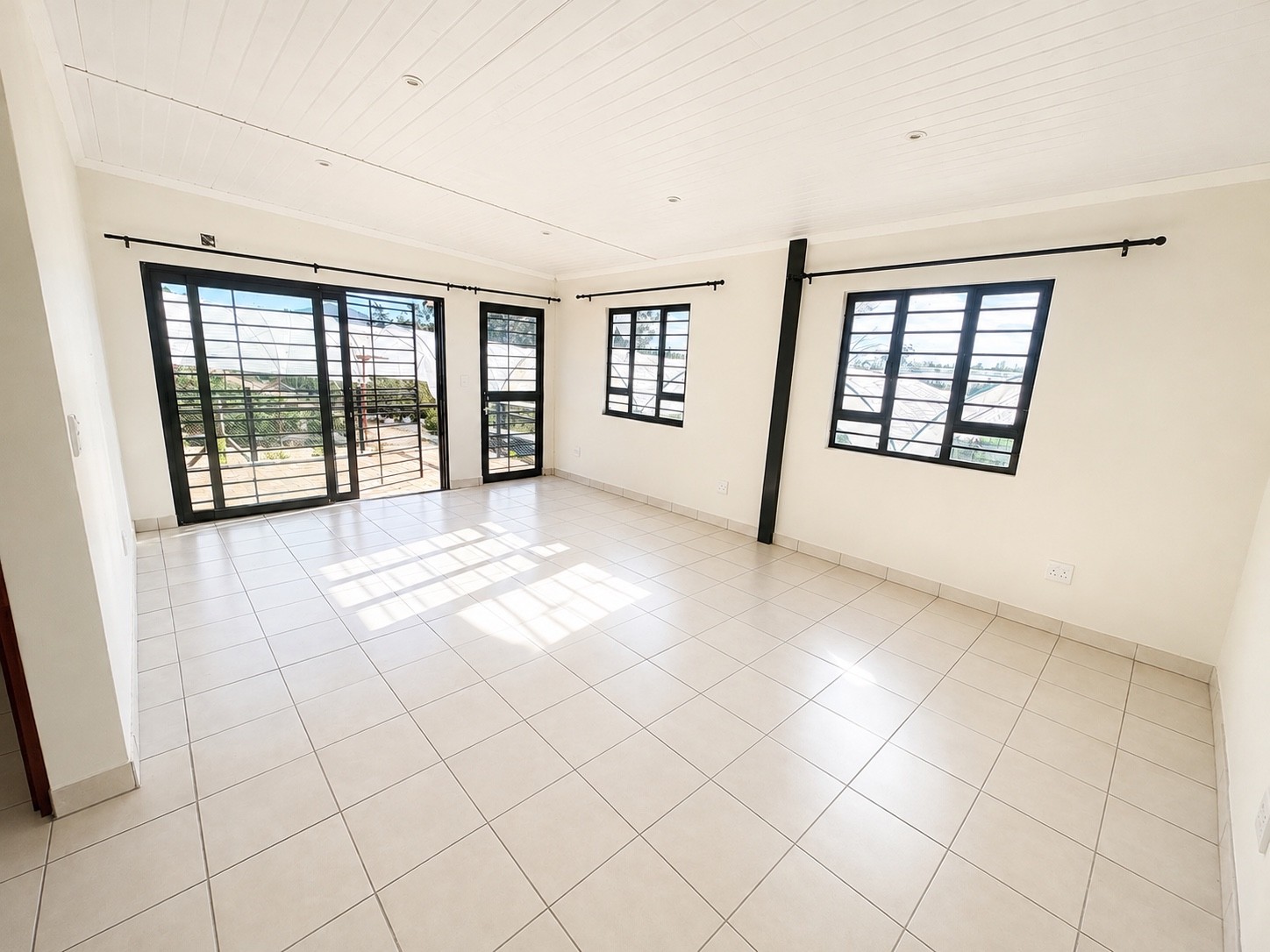 Cluster for rent in Paarl, 110 m²