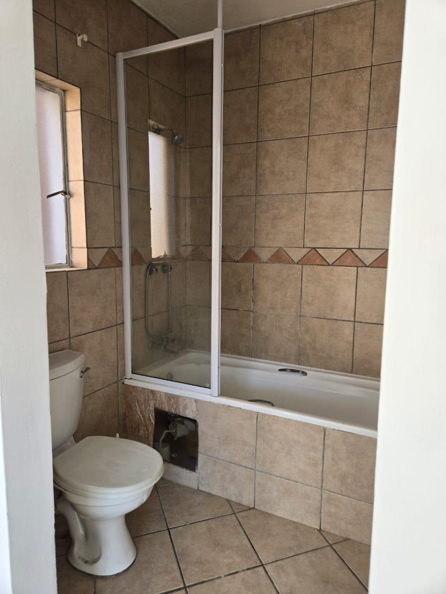 Apartment for rent in Vorna Valley, Midrand