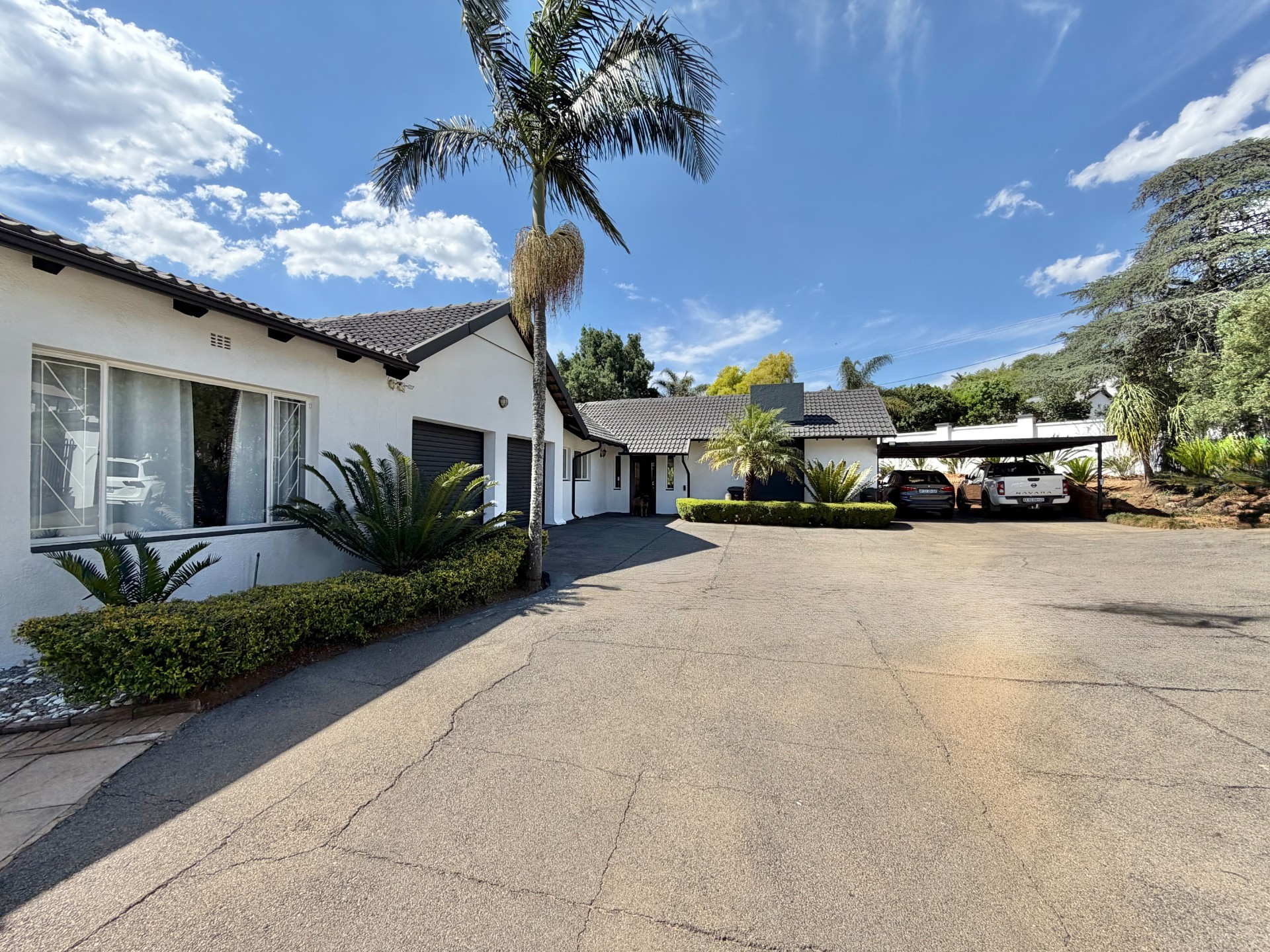 House for sale in Monument Park, Pretoria, 350 m²