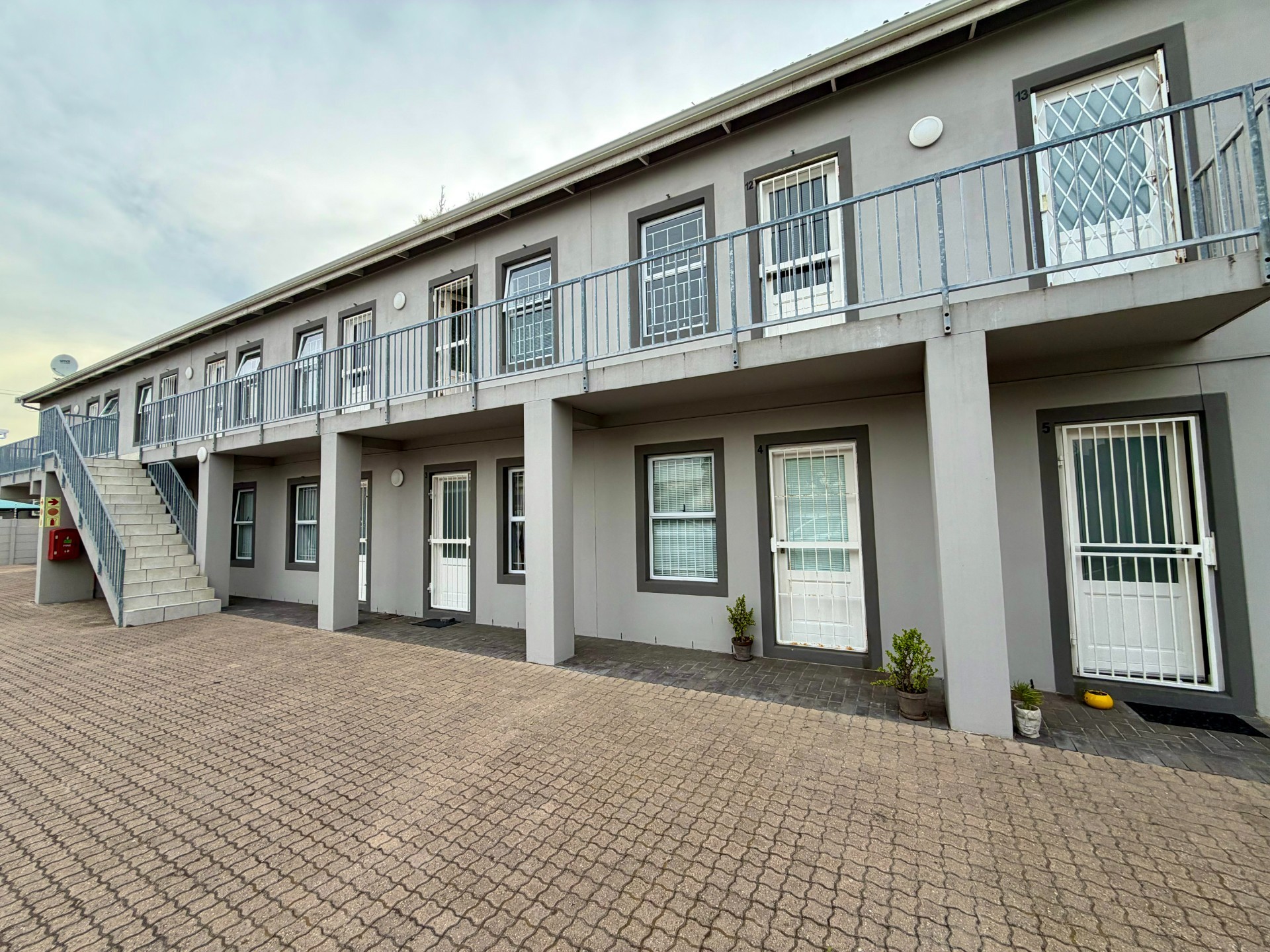 Apartment for rent in Table View, Blouberg, 27 m²