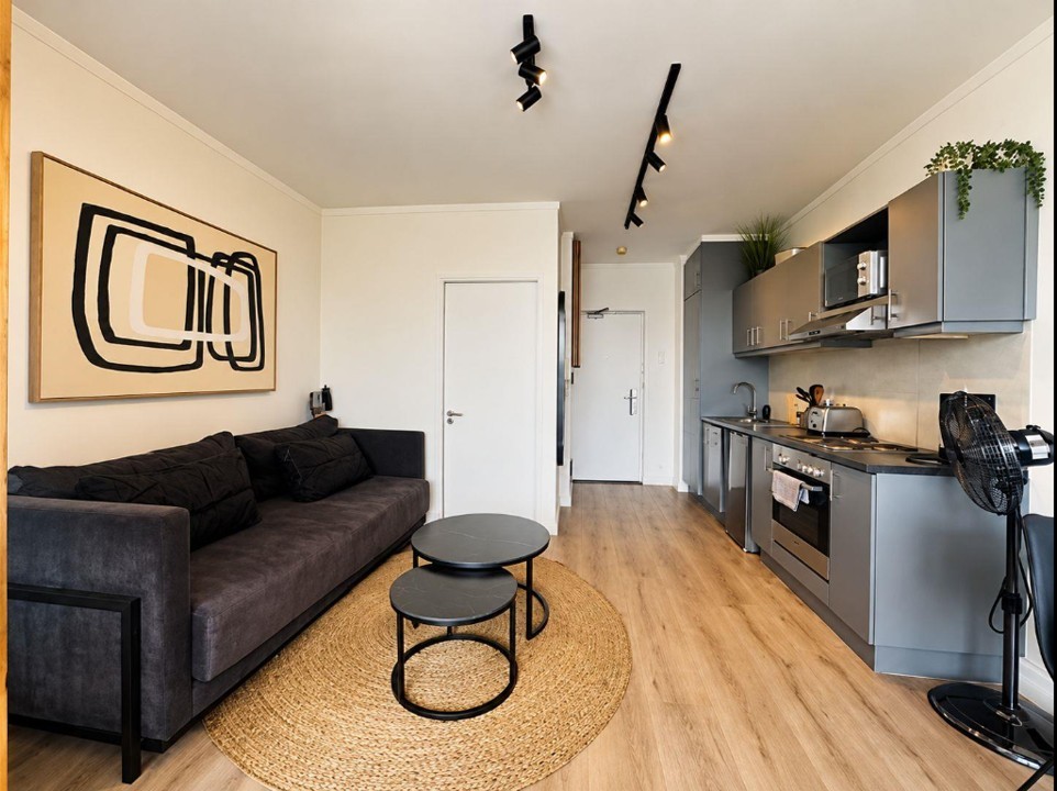 Studio Apartment for sale in Cape Town City Centre, Cape Town, 31 m²