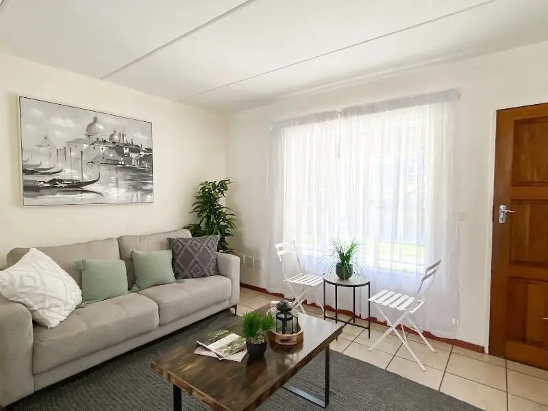 Apartment for sale in Comet, Boksburg, 4 SS Golden Oaks (1st floor), SS Golden Oaks, 471 Pretoria Road, Comet, Boksburg, Gauteng, 41 m²