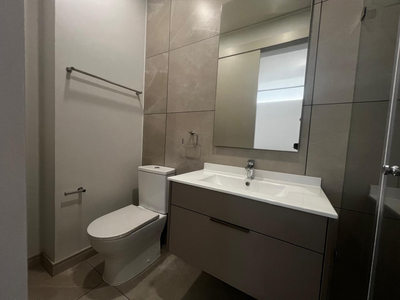 Apartment for rent in Rosebank, Johannesburg