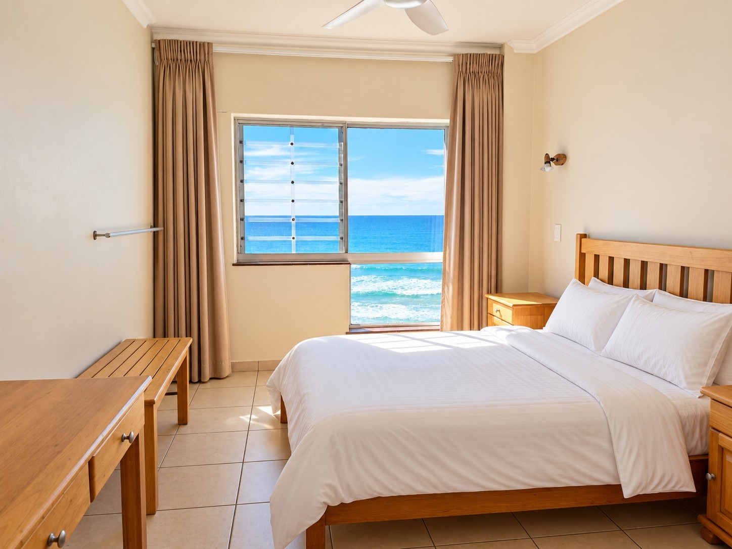 Apartment for sale in Beacon Rocks, Margate, KwaZulu Natal, 85 m²