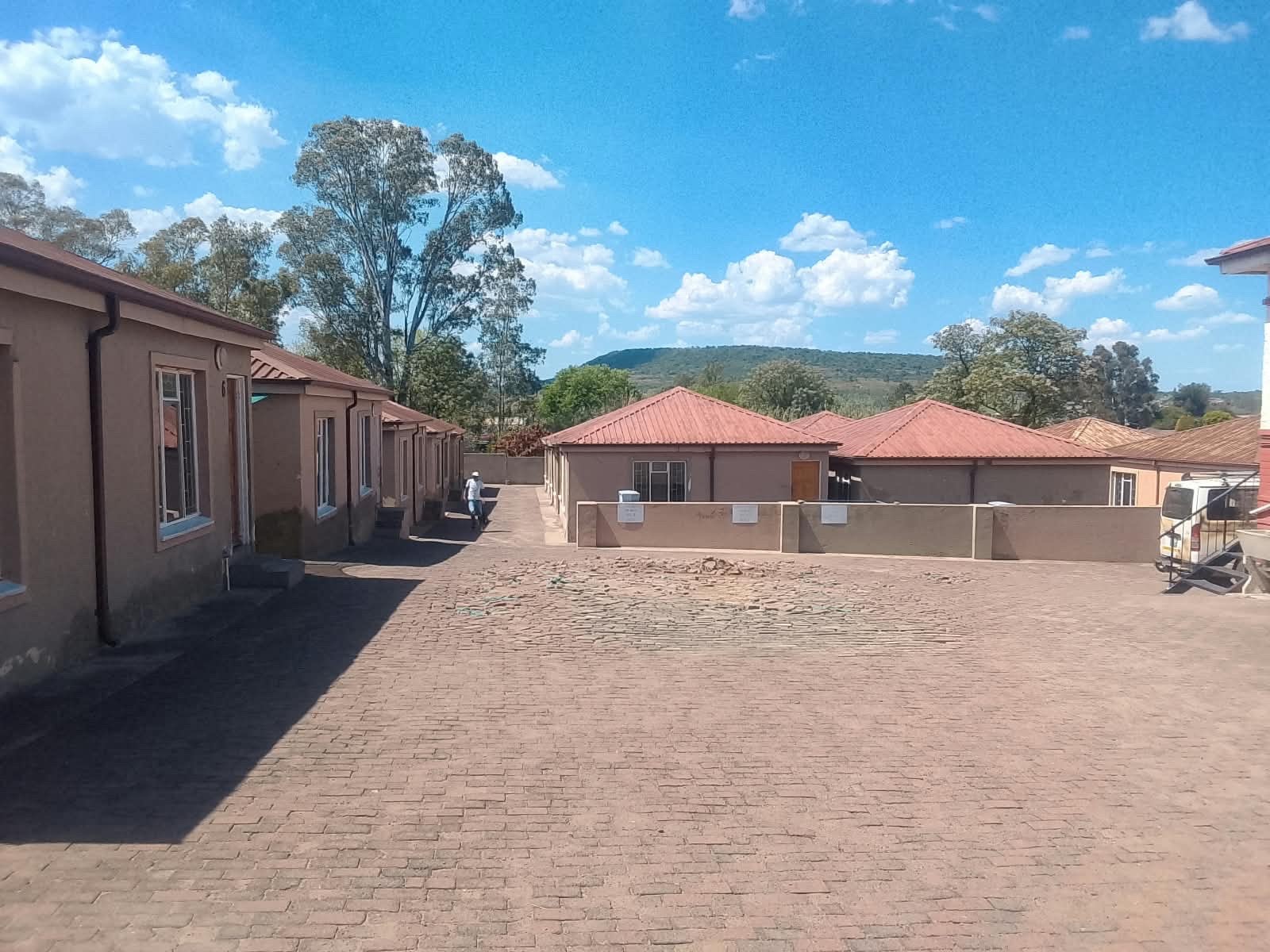 Apartment Block for sale in Dundee, KwaZulu Natal, 2741 m²