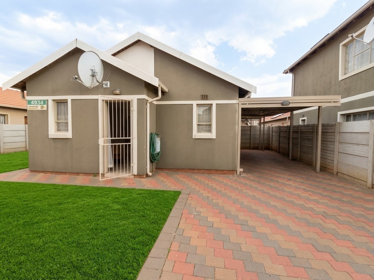 Apartment for rent in Leopard's Rest Security Estate, Albertsdal, Alberton