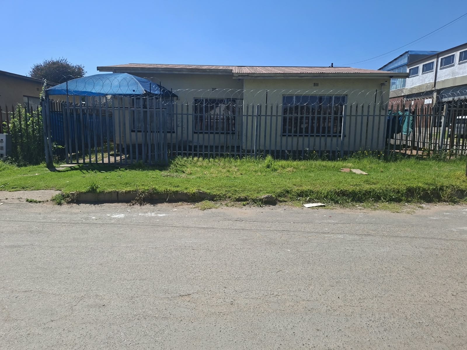House for sale in Burgershoop, Krugersdorp, 248 m²