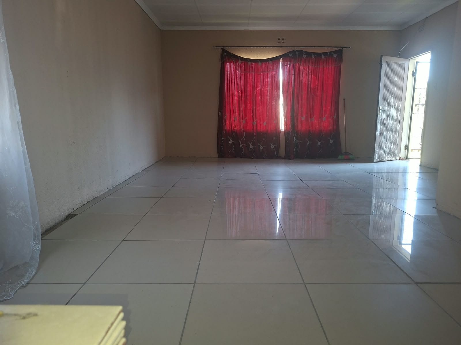 House for sale in Burgershoop, Krugersdorp, 248 m²