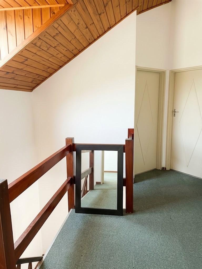 House for sale in East Rock, Stellenryk, Bellville, 153 m²