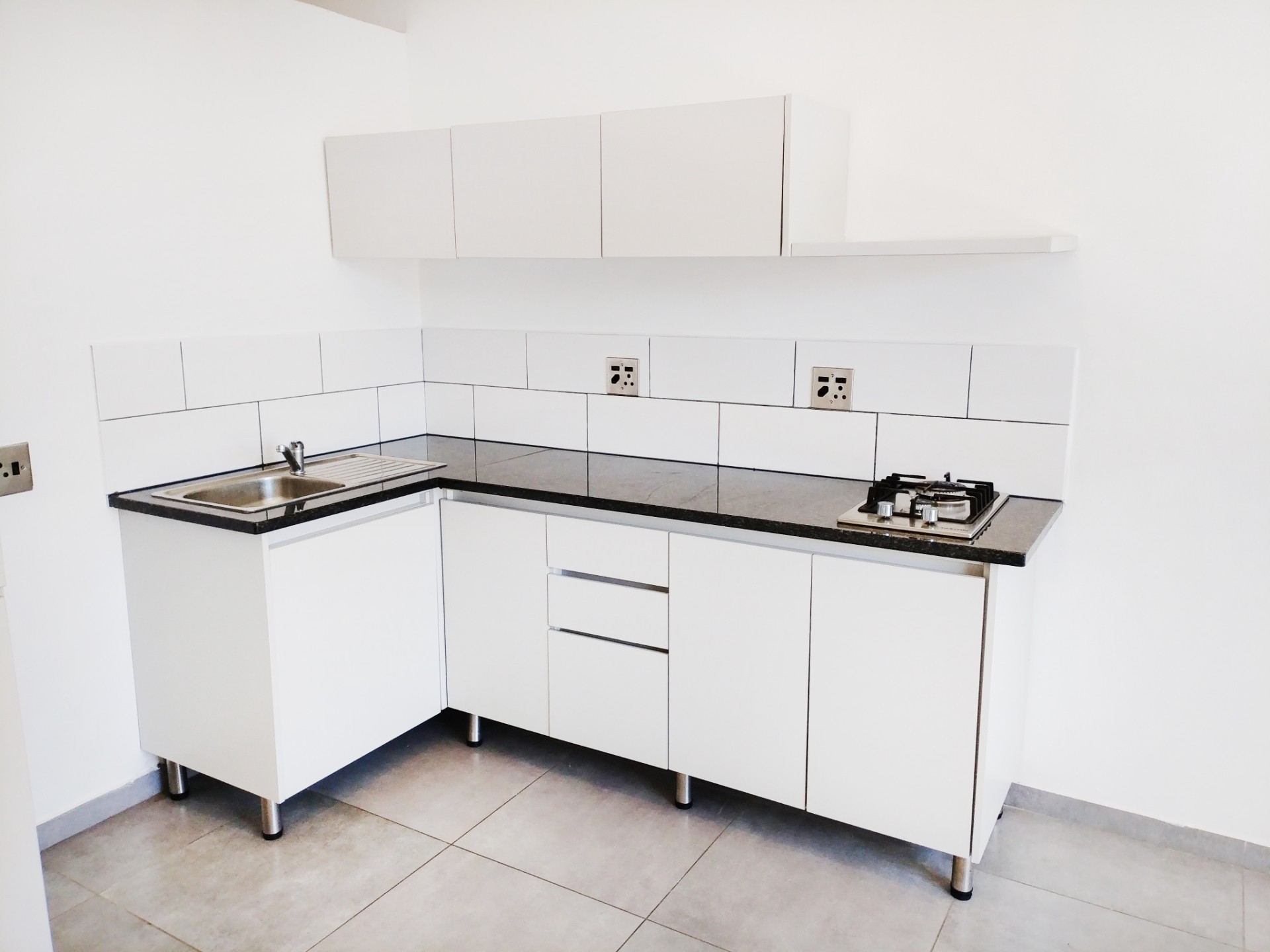 Apartment for sale in Ferndale, Randburg, 43 m²