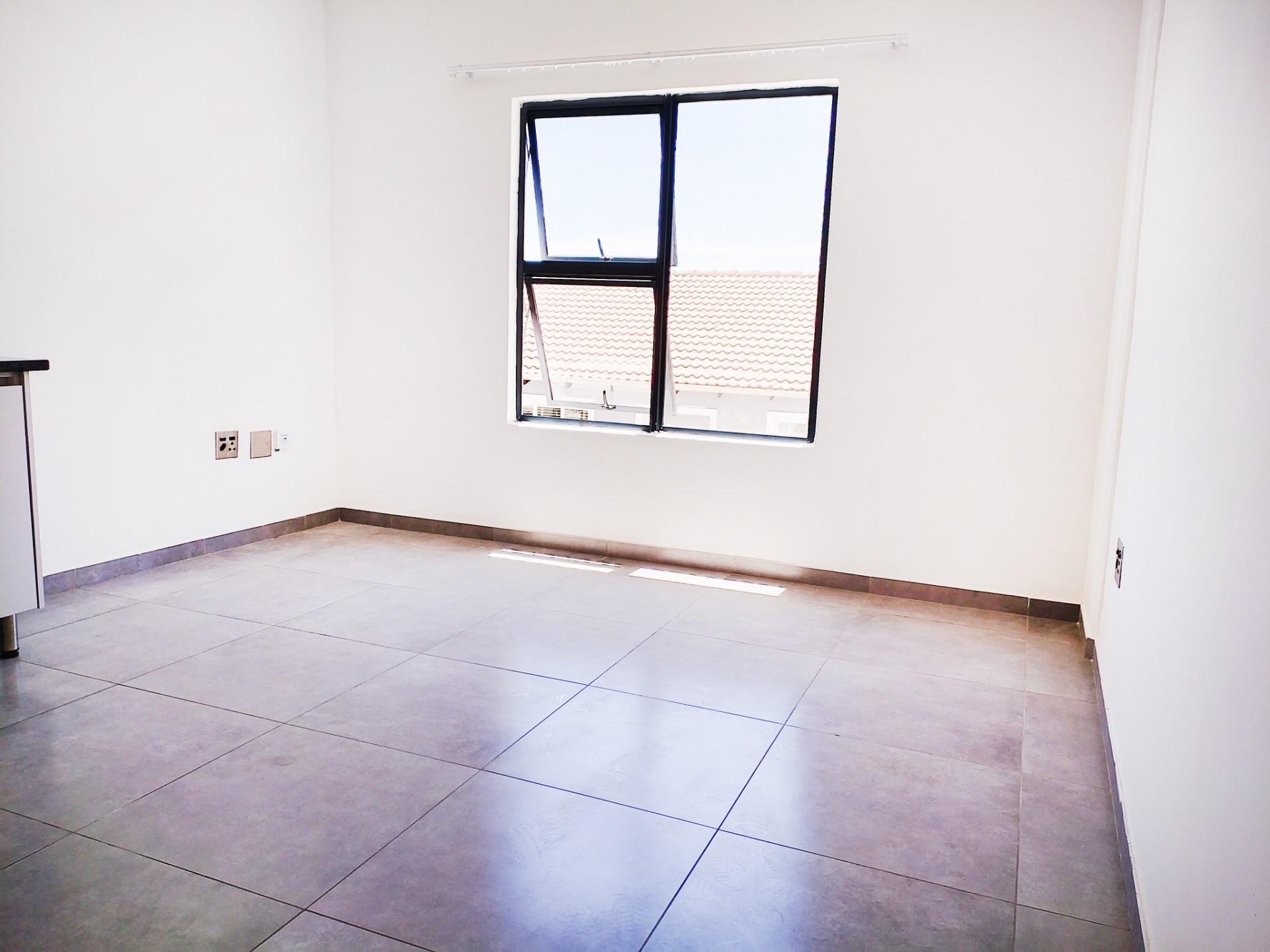 Apartment for sale in Ferndale, Randburg, 43 m²