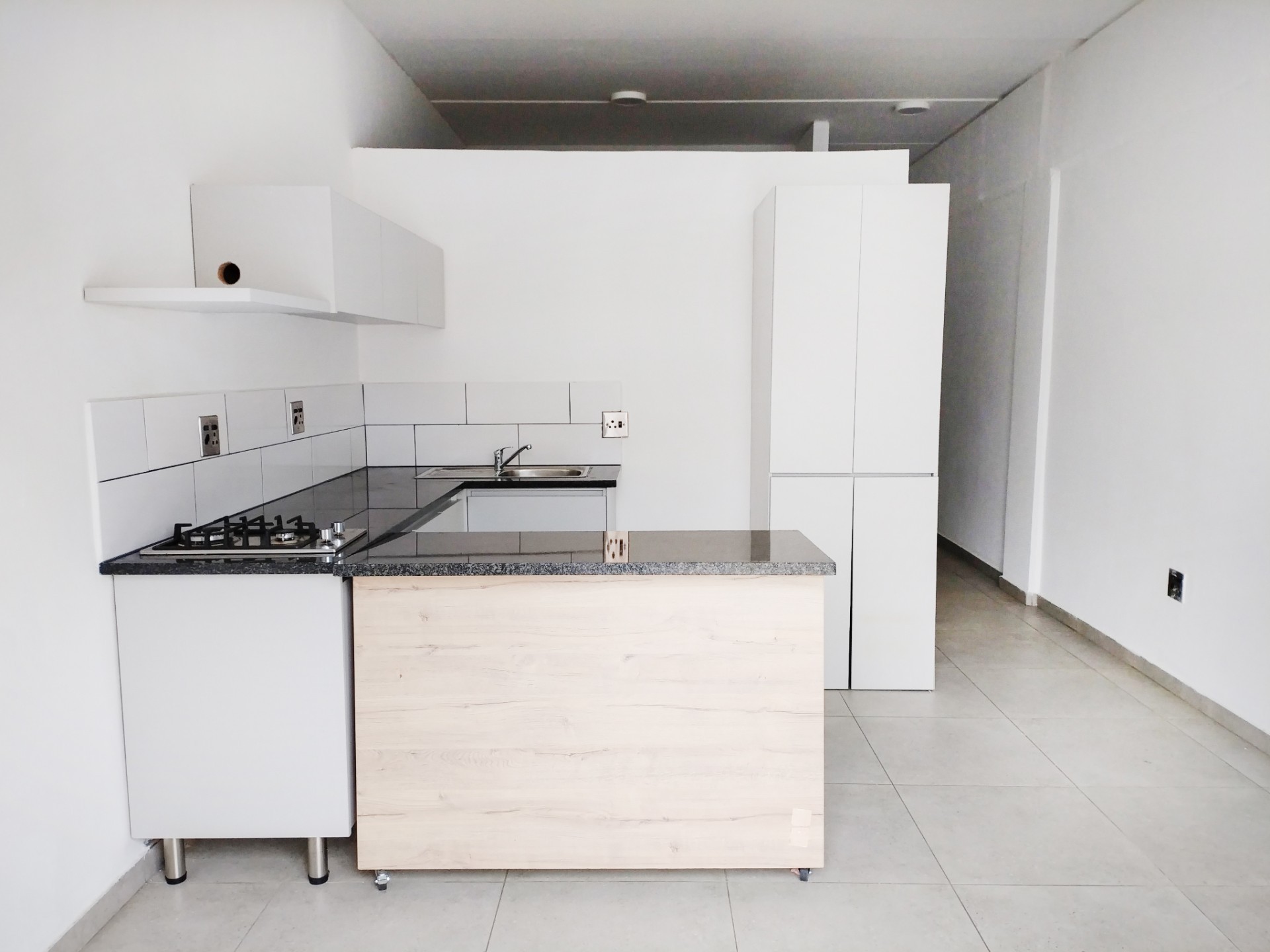 Apartment for sale in Ferndale, Randburg, 37 m²