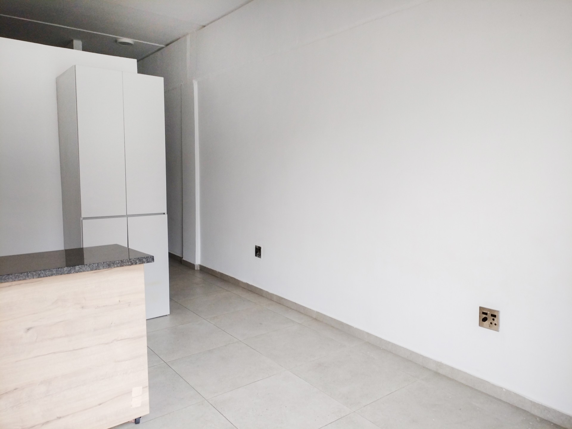 Apartment for sale in Ferndale, Randburg, 37 m²