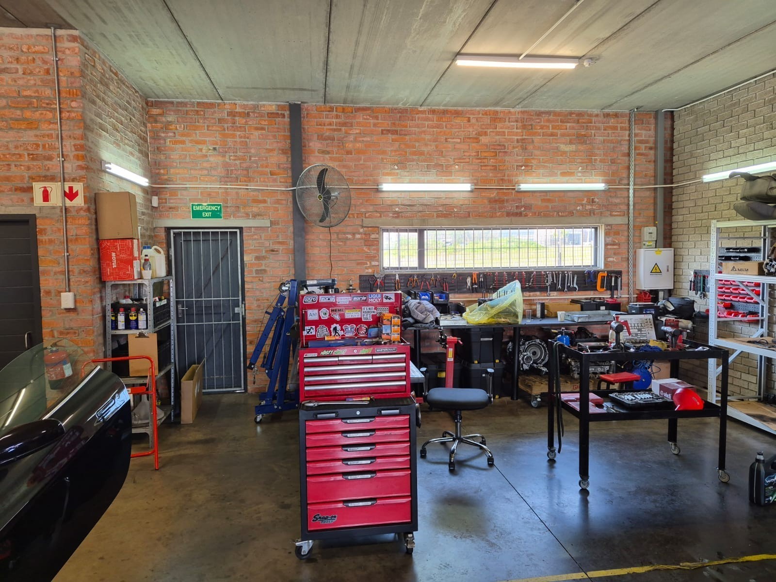 Warehouse for rent in Fairview Industrial, Port Elizabeth, 4 Unit, Fairview Business Park, 60 Leadwood Crescent, Fairview Industrial, Port Elizabeth, Eastern Cape, 250 m²