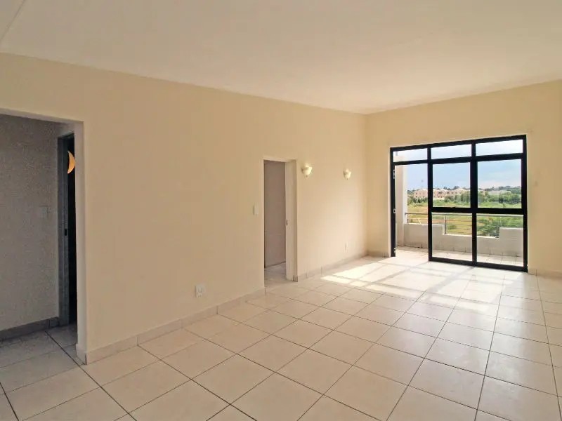 Apartment for sale in Comet, Boksburg, 163 SS Golden Oaks Estate (2nd floor), SS Golden Oaks Estate, 2 55 Pretoria Road in Boksburg, Comet, Boksburg, Gauteng, 61 m²